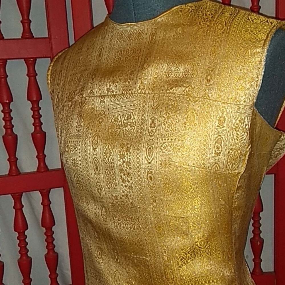 Vintage gold maxi sz L